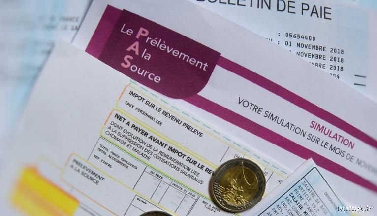 Comment se passe le premier prélèvement à la source ?