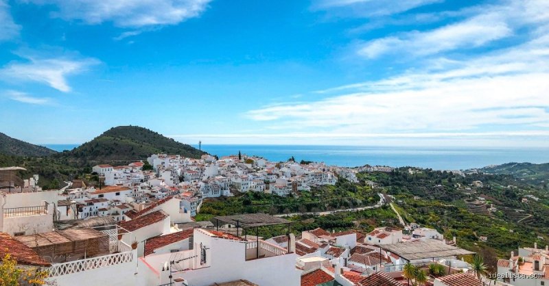Inconvénient de vivre en Espagne ? La vérité derrière la carte postale entre bureaucratie kafkaïenne et précarité salariale