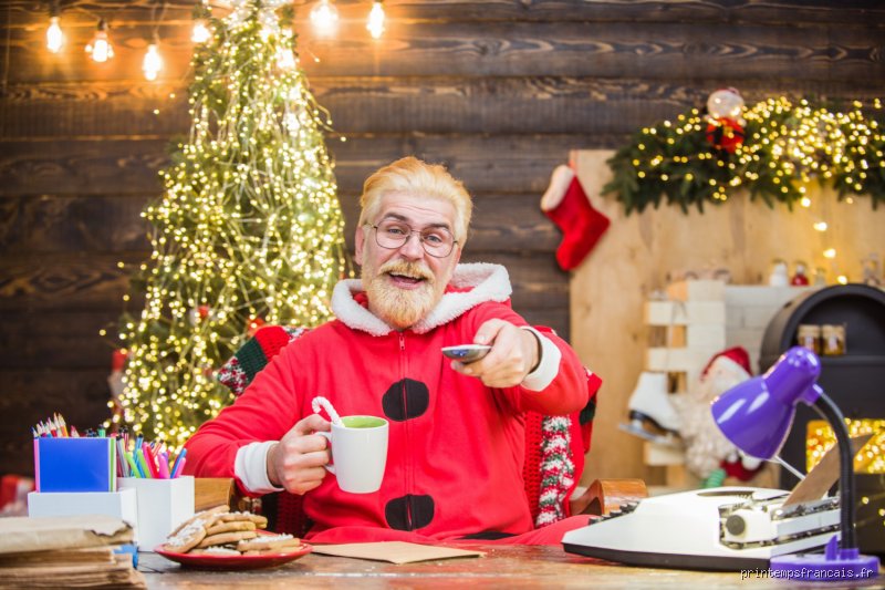 Les retraités reçoivent-ils une prime de Noël ? Vérités, faux espoirs et réalités d’un coup de pouce souvent fantasmé