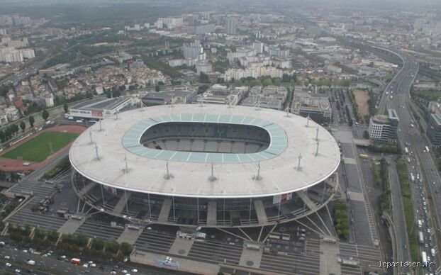 Pourquoi l'État vend le Stade de France ?