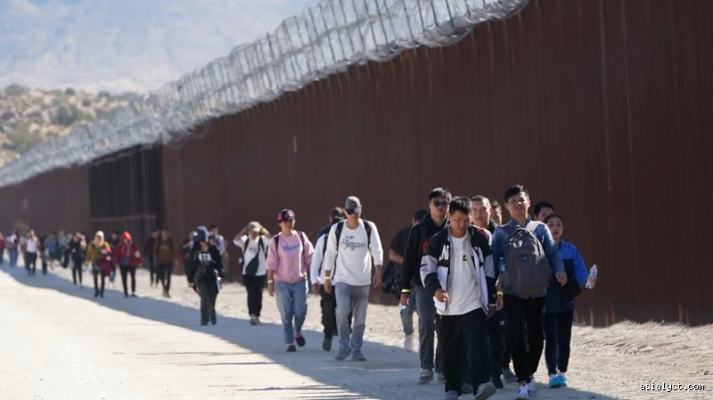 Pourquoi les gens quittent-ils la Chine ? Comprendre les ressorts profonds de l'exode des talents et des capitaux