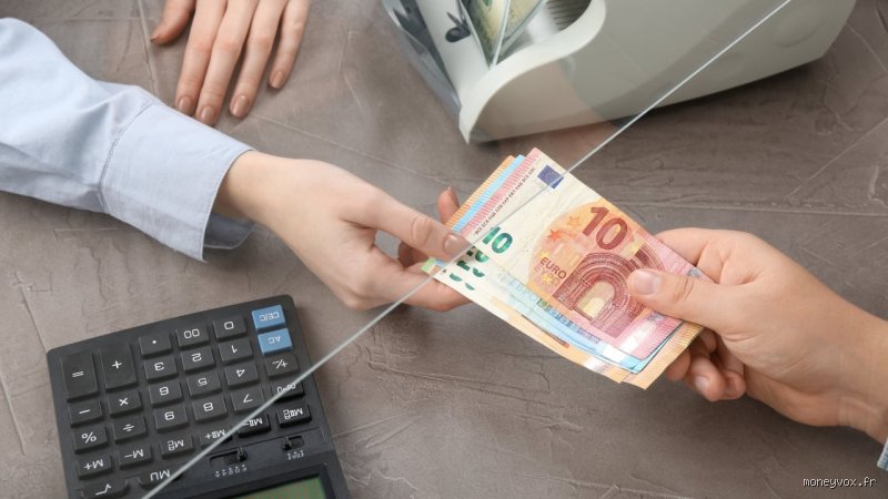 Puis-je déposer 500 000 $ en espèces dans une banque ?