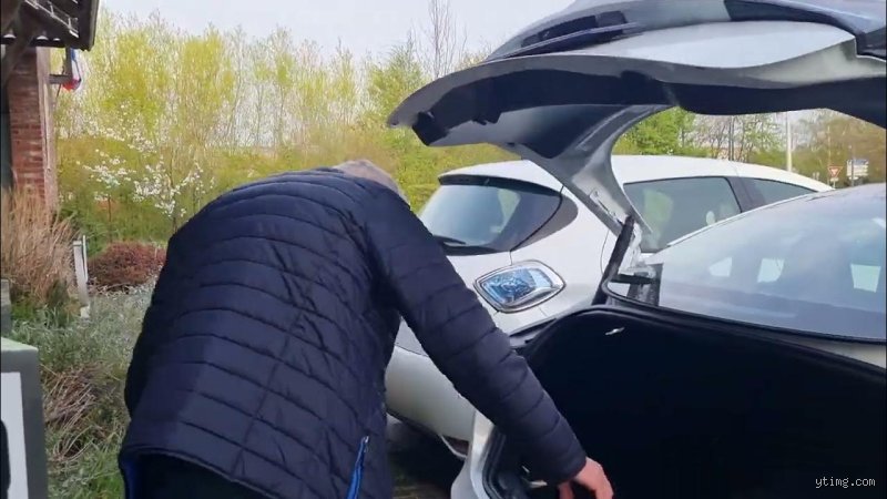 Puis-je recharger ma voiture au travail ?