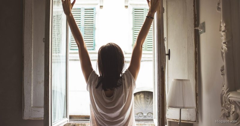 Ist es wirklich gesünder, nachts mit offenem Fenster zu schlafen? Eine ehrliche Abwägung