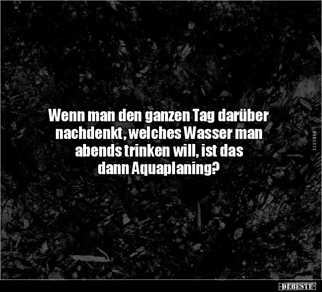 Soll man abends noch Wasser trinken?