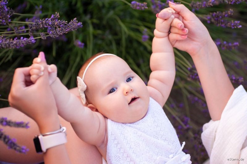 Wie lange hat man Babyspeck im Gesicht?