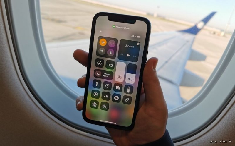 Pourquoi on doit mettre notre téléphone en mode avion ?