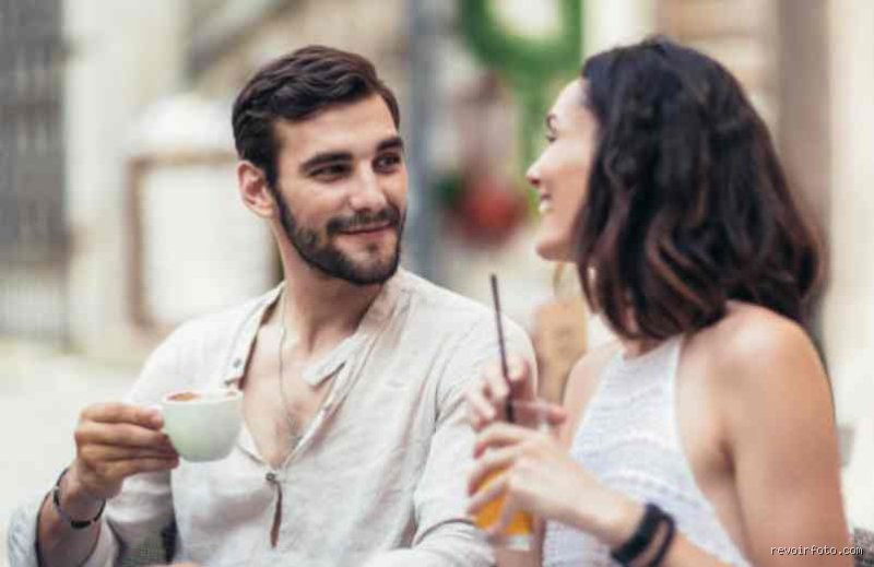 Pourquoi un homme drague alors qu'il est en couple ?