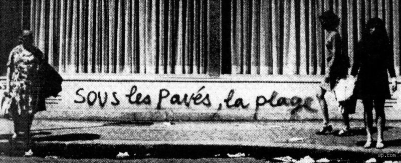 Pourquoi Sous les pavés la plage ?