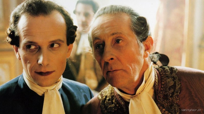 Quels sont les signes extérieurs de la noblesse ? Entre codes ancestraux, héraldique et subtilités du paraître contemporain