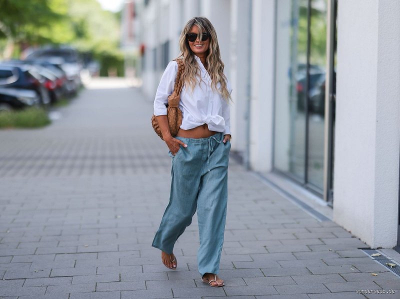 Welches Oberteil zu einer blauen Hose?