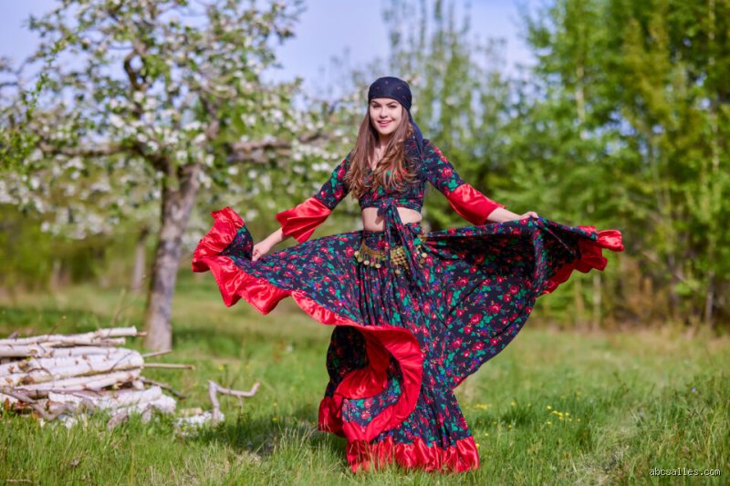 Comment on dit fille en gitan ? Décryptage d'un terme chargé d'histoire