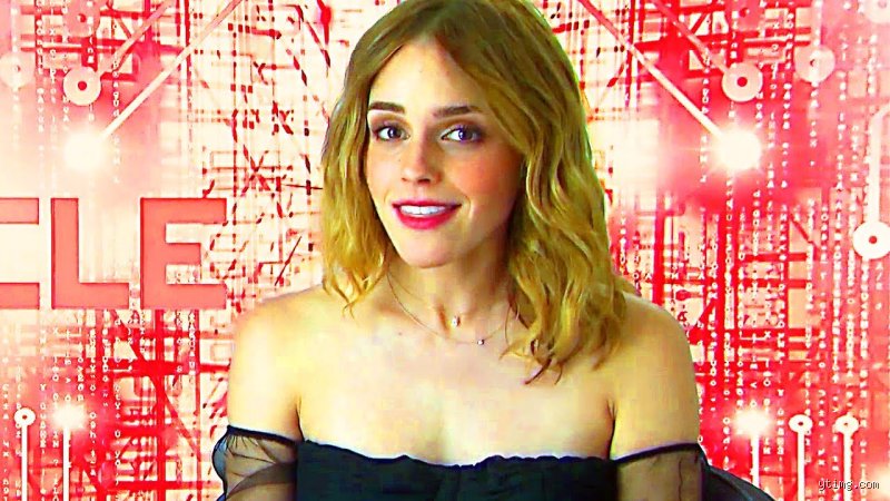 Emma Watson parle-t-elle français ? On a enfin décortiqué la vérité derrière le mythe de l’icône d’Harry Potter