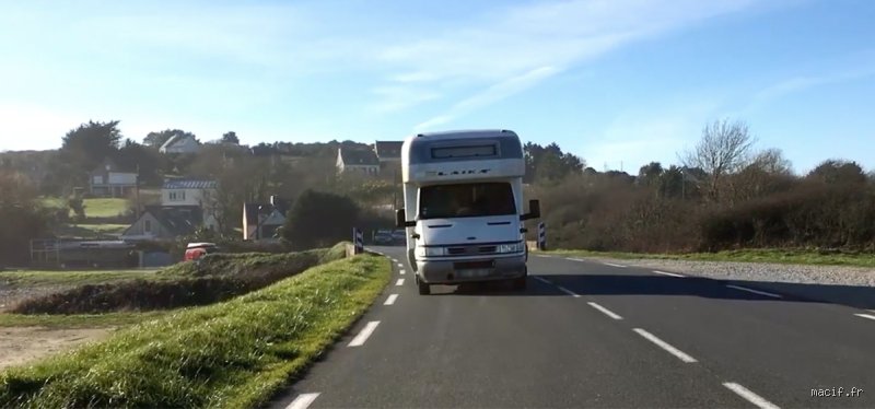 Comment Appelle-t-on les gens qui roulent en camping-car ?