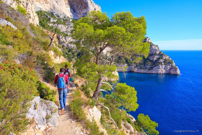Comment faire pour visiter les calanques ? Guide technique et réglementations