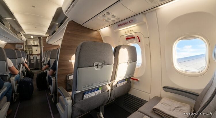 Le mystère aéronautique dévoilé : pourquoi le siège 11a est-il si spécial pour les voyageurs fréquents ?