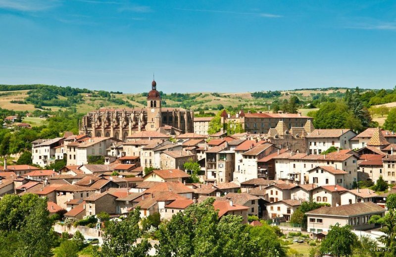 Le classement annuel du plus beau village préféré des Français : un phénomène culturel entre patrimoine et marketing territorial