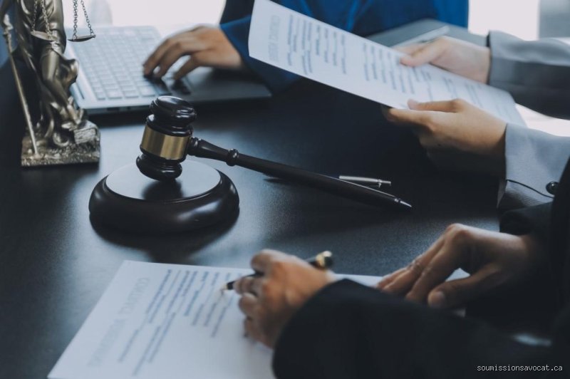 Est-ce que je peux contacter l'avocat de la partie adverse ?