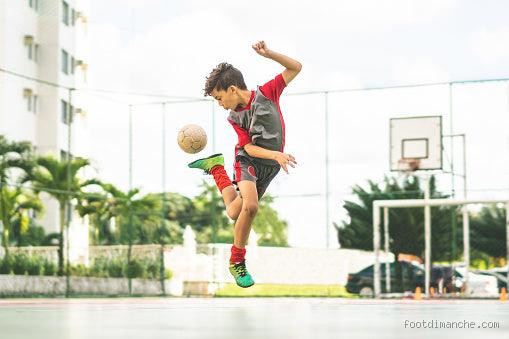 Comment faire de son fils un footballeur ? Le guide pour réussir
