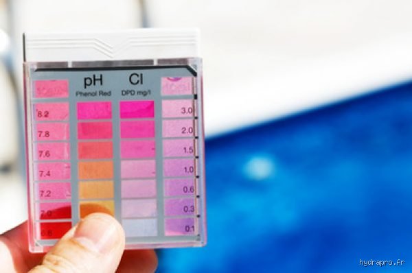À quoi ressemble votre piscine si le pH est trop élevé ? Le guide pour repérer les vrais signaux d'alarme