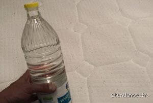Comment enlever l'odeur de vinaigre sur un matelas ? Mes astuces