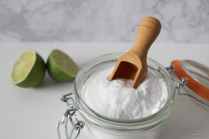 Le bicarbonate de soude permet-il de nettoyer une piscine verte après un traitement choc ? La vérité sur ce remède de grand-mère