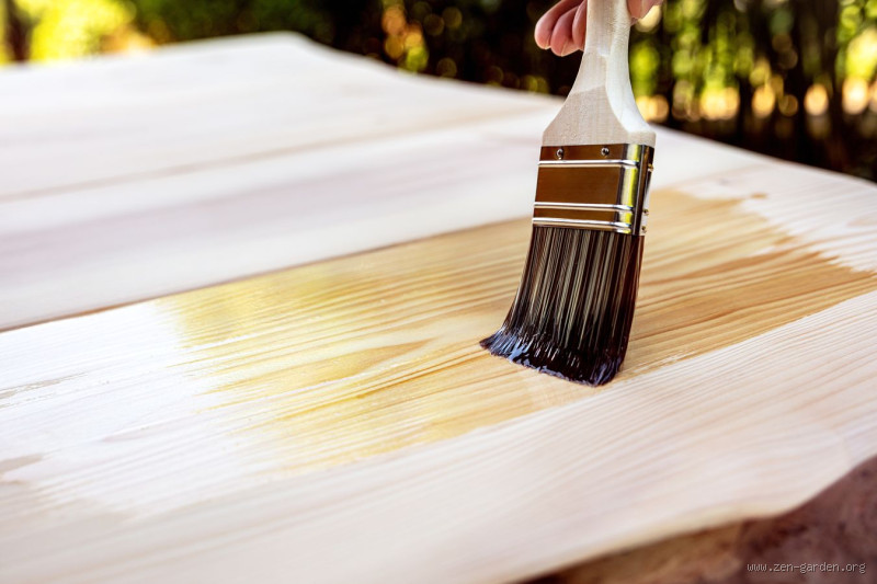 Pourquoi utiliser un saturateur sur le bois ?