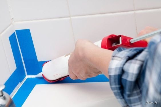 Guide ultime pour savoir exactement quand enlever le scotch de masquage joint silicone sans tout rater