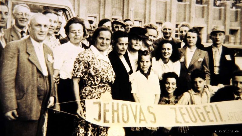 Wie hießen die Zeugen Jehovas früher wirklich? Die überraschende Geschichte hinter dem Namen