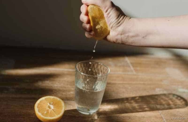 Comment perdre du poids en une semaine avec du citron ? Le vrai bilan, sans filtre