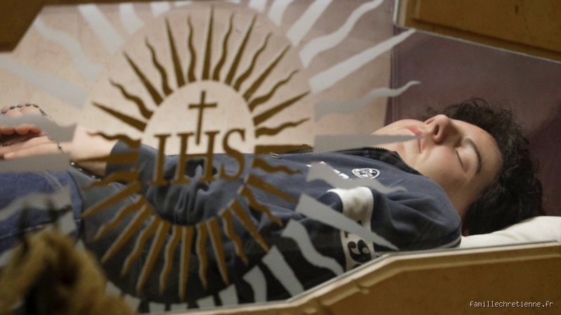 Pourquoi Carlo Acutis est-il déclaré saint ? Le parcours fulgurant du geek de Dieu qui bouscule les codes du Vatican