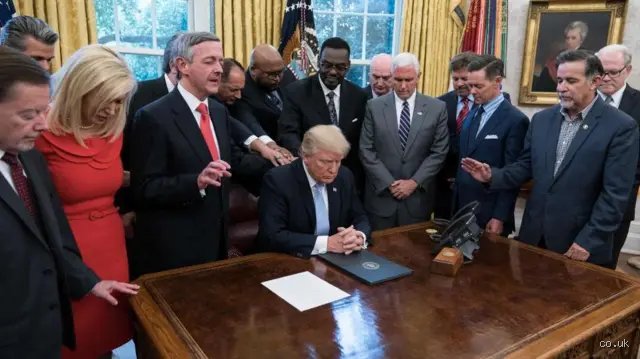 Que pensent les chrétiens de Trump ? Enquête sur un mariage de raison entre la foi et le pouvoir