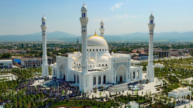 Quel pays d'Europe possède la plus grande mosquée ? Enquête sur les géants d'Orient plantés sur le sol européen