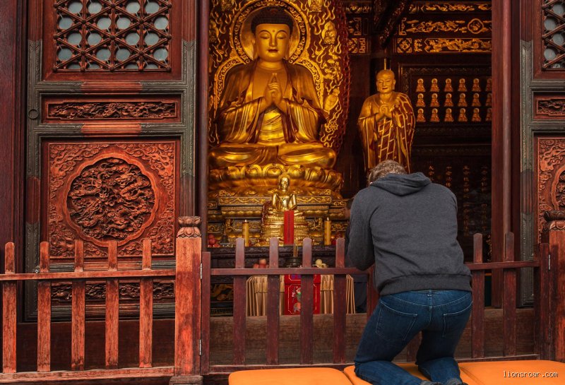 Mark Zuckerberg est-il religieux ? Enquête sur la spiritualité complexe du patron de Meta