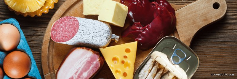 À quelle fréquence puis-je manger du fromage si j'ai un taux de cholestérol élevé sans mettre ma santé en péril ?