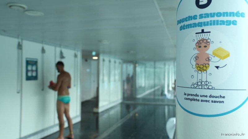 Dois-je prendre une douche après avoir été dans une piscine publique ou est-ce une simple légende urbaine pour maniaques ?