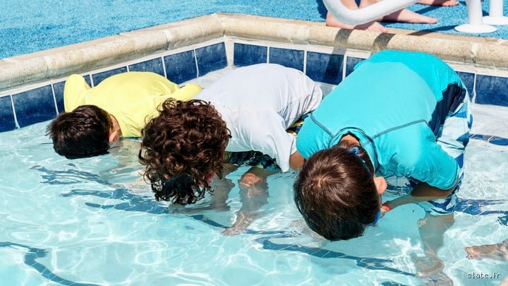 Peut-on vraiment savoir si quelqu'un a uriné dans la piscine ou est-ce un mythe urbain bien ancré ?