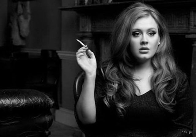 Adele fume-t-elle encore des cigarettes aujourd'hui ?
