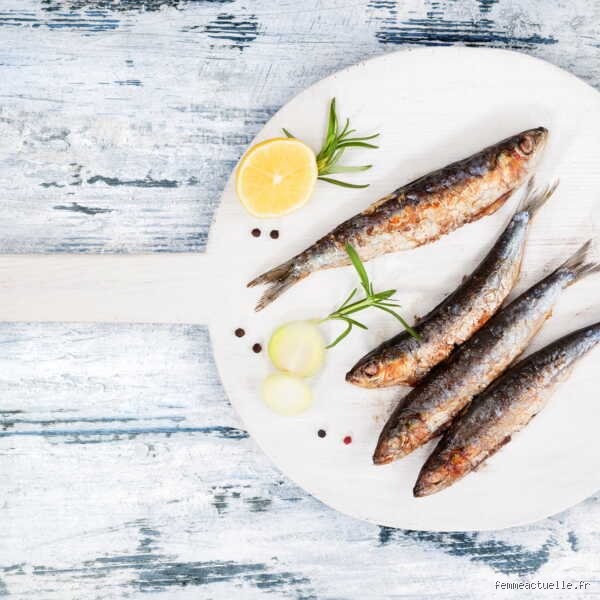 Les sardines sont-elles bonnes pour les personnes âgées ? Le guide complet sur ce super-aliment méconnu et ses bienfaits insoupçonnés