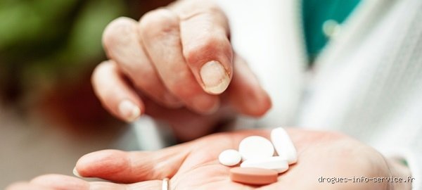 Pourquoi les médecins n'aiment-ils pas prescrire de codéine ? Derrière l'ordonnance, la peur silencieuse du fléau invisible