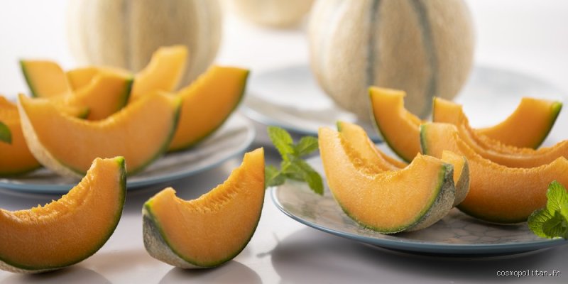Pourquoi ne faut-il pas boire après un fruit ? Le guide complet pour optimiser votre digestion intestinale et éviter les ballonnements