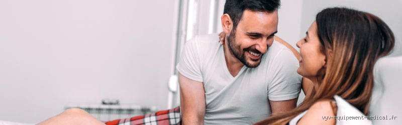 Puis-je embrasser pendant mes règles ? Vérités médicales et tabous persistants sur l'intimité menstruelle