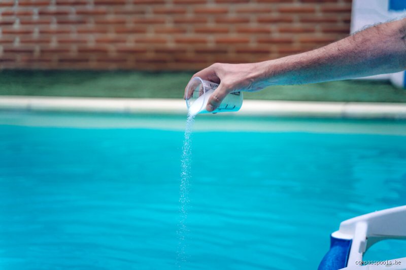 Puis-je me baigner dans une piscine à faible teneur en chlore libre : risques réels et précautions indispensables