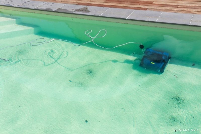 Quand ne faut-il pas se baigner dans une piscine ? Les signaux d’alerte pour éviter le bouillon de culture
