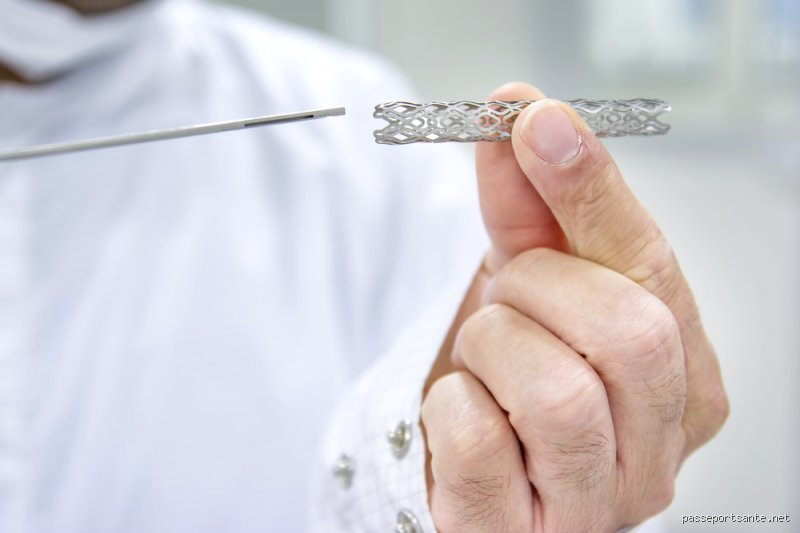 Que faut-il éviter après la pose d'un stent cardiaque : le guide complet pour protéger votre artère et réussir votre convalescence
