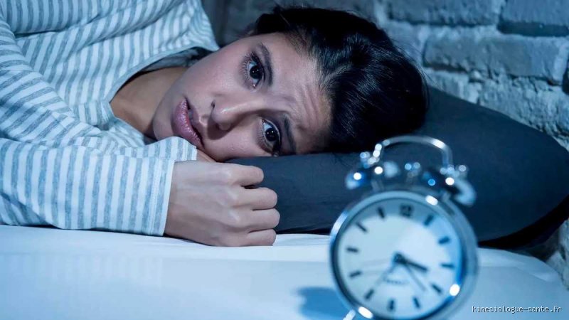 Que se passe-t-il réellement à 3 heures du matin ? Entre angoisses nocturnes, pic de mélatonine et vérité biologique