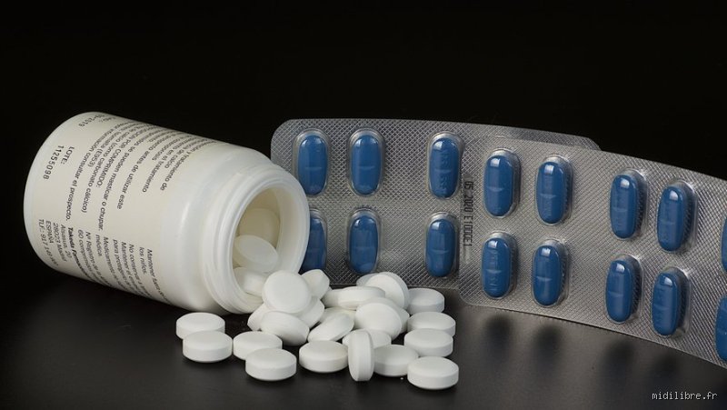 Quel est le risque du surdosage anti-inflammatoire ? Quand le soulagement flirte dangereusement avec l'urgence médicale