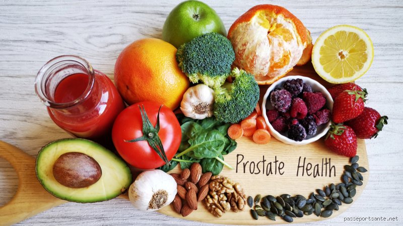 Quel fruit réduit le volume de la prostate ? La vérité scientifique derrière les remèdes de nos grands-pères