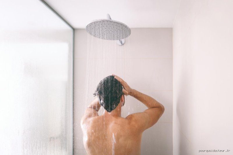Quelle est la fréquence idéale pour se doucher ? Entre hygiène sociale et survie de votre barrière cutanée