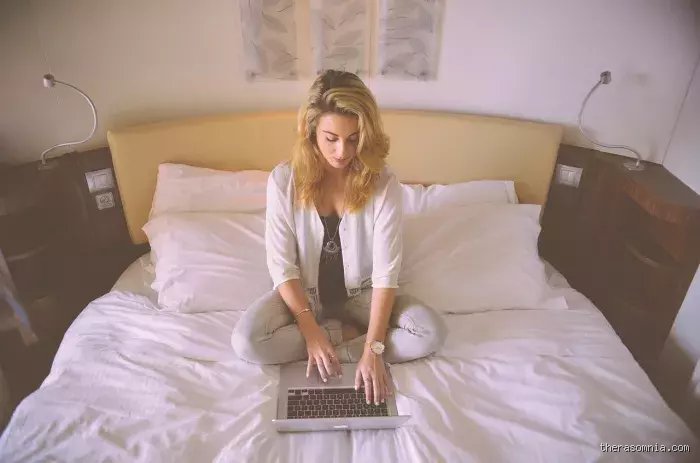 Quelles sont les 5 choses à ne pas faire avant d'aller au lit pour enfin retrouver un sommeil vraiment réparateur